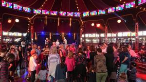 Au p'tit bal charmant